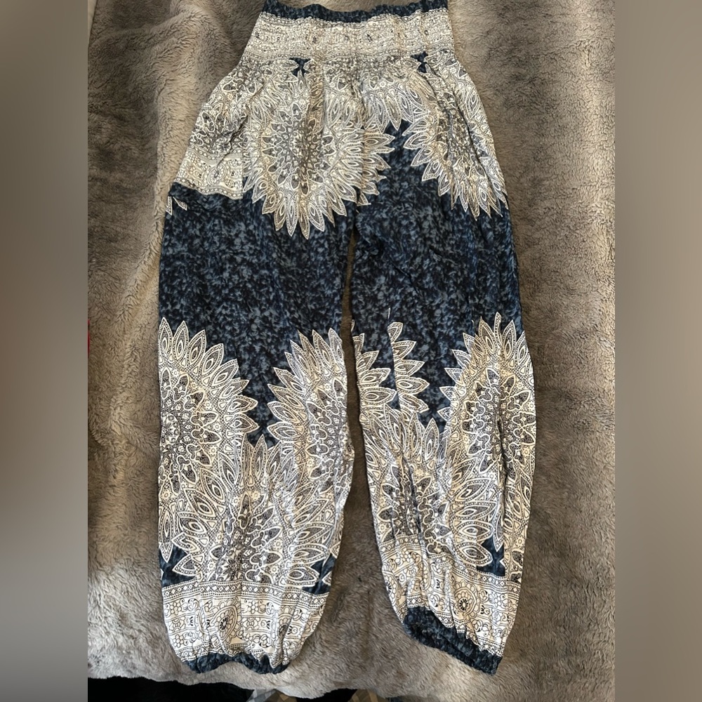 Size medium hippie pants